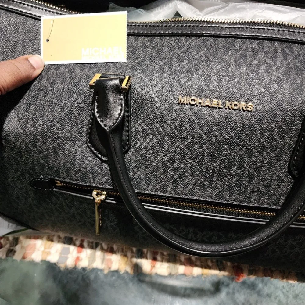 Michael Kors travel duffel bag - Picture 4 of 8